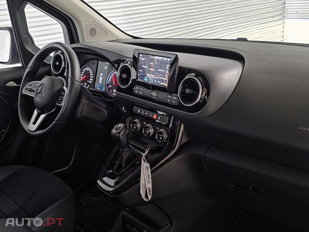 Mercedes-Benz EQT 200