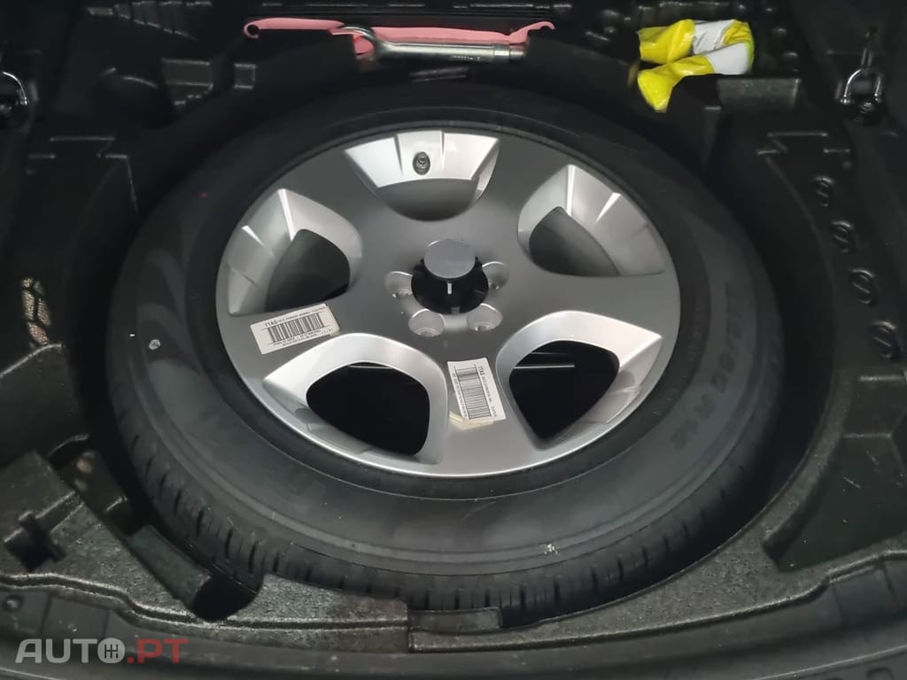 Land Rover Discovery Sport 2.0 eD4 SPORT HSE