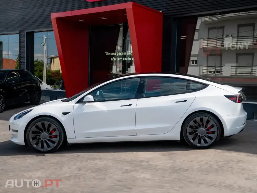 Tesla Model 3 Performance Dual Motor AWD