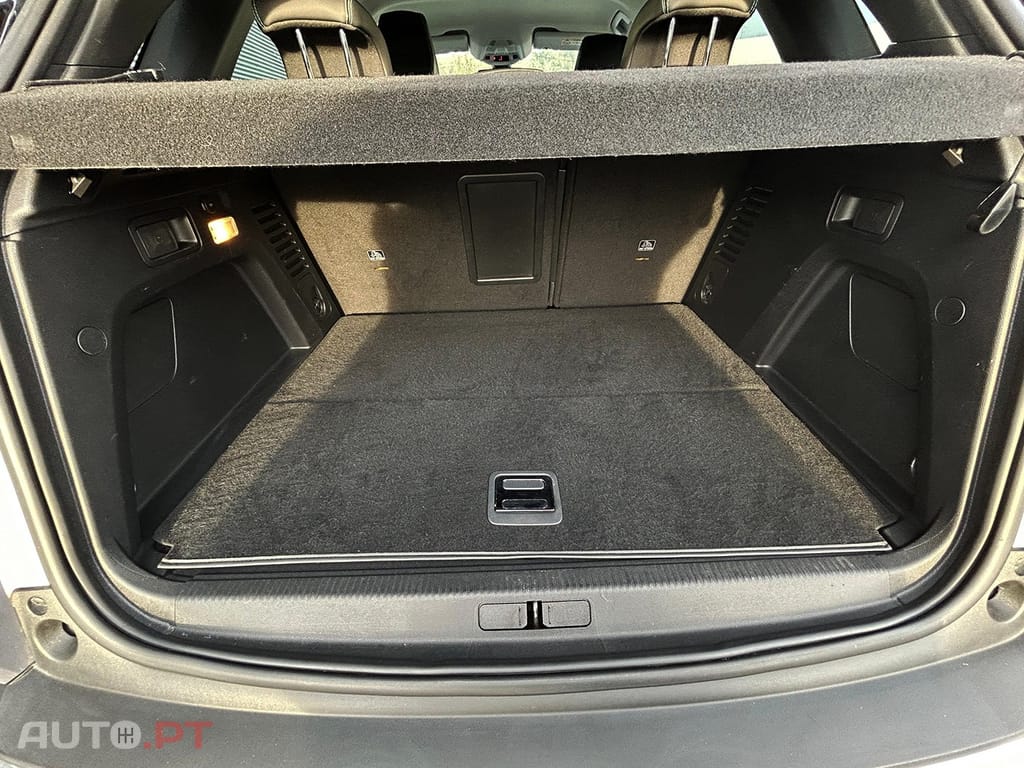 Peugeot 3008 1.6 Hybrid4 Allure Pack e-EAT8