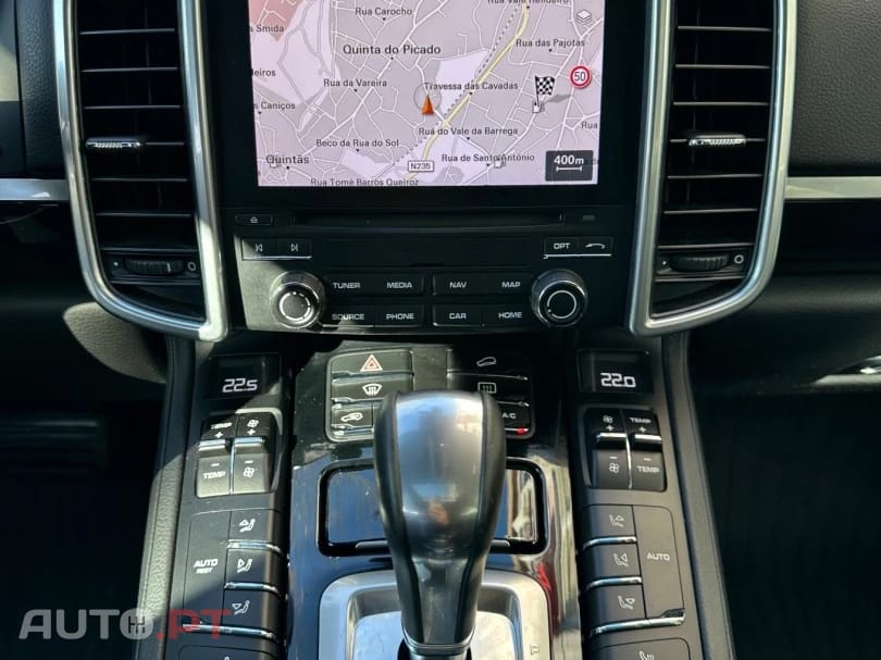 Porsche Cayenne Platinum Edition