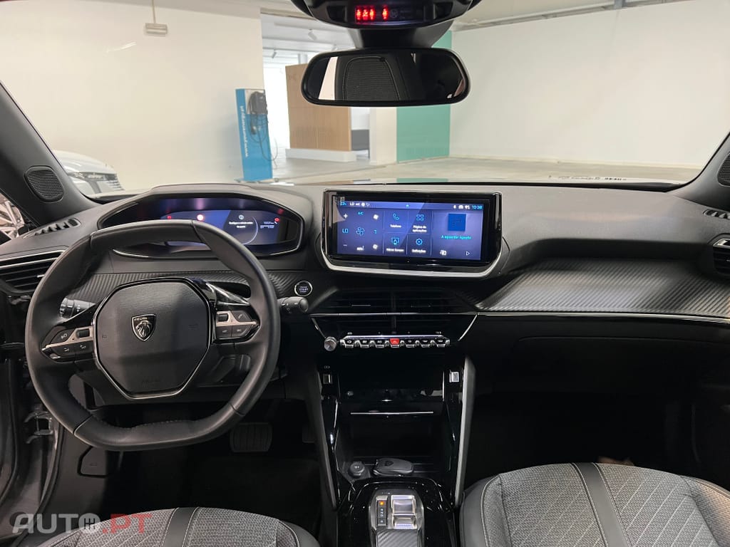 Peugeot E-2008 50 kWh Allure
