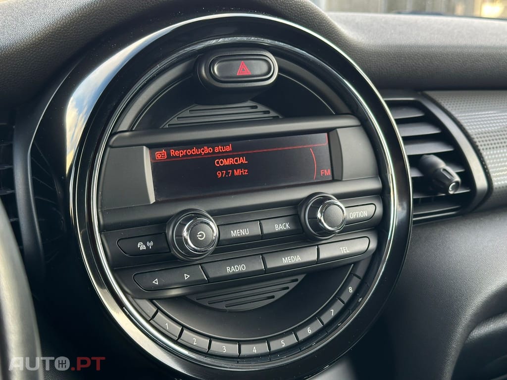 MINI Cooper Cooper D