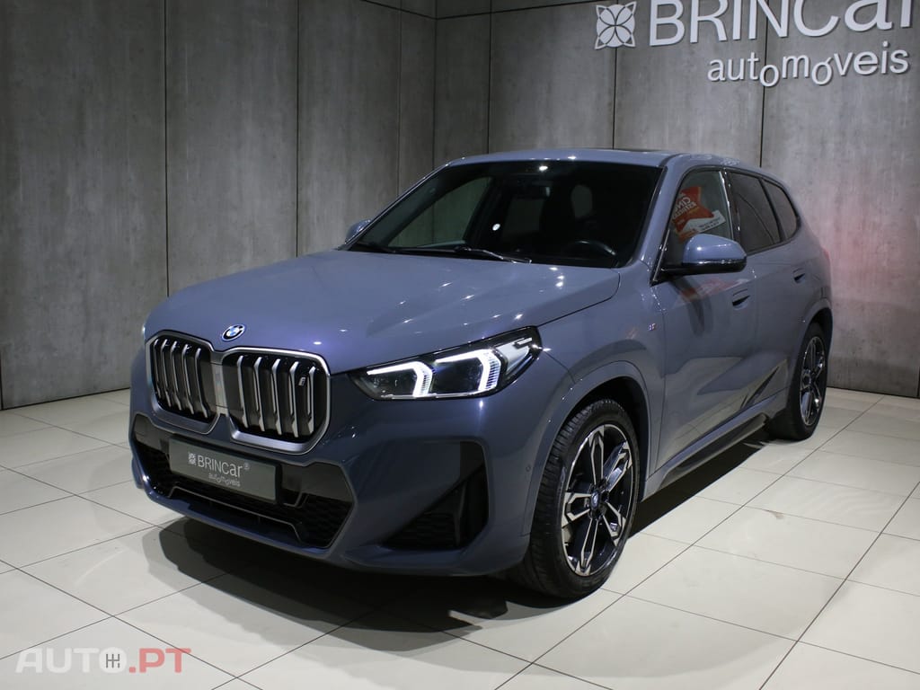 BMW iX1 xDrive30 Pack Desportivo M