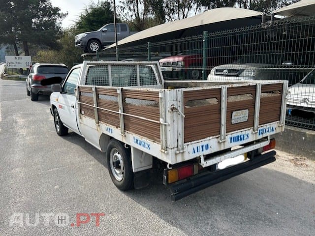 Nissan Pick Up D21 King Cab 2.5D 3Lugares