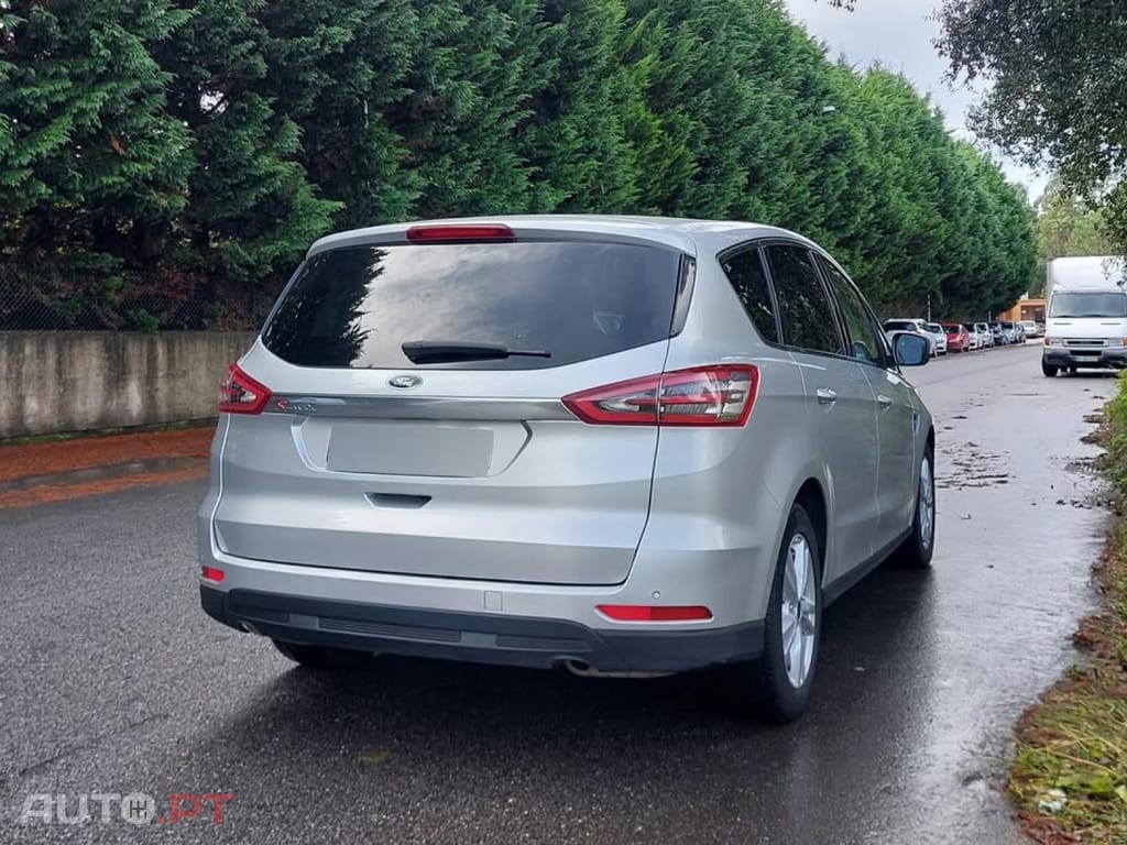Ford S-Max 2.0 TDCi Titanium