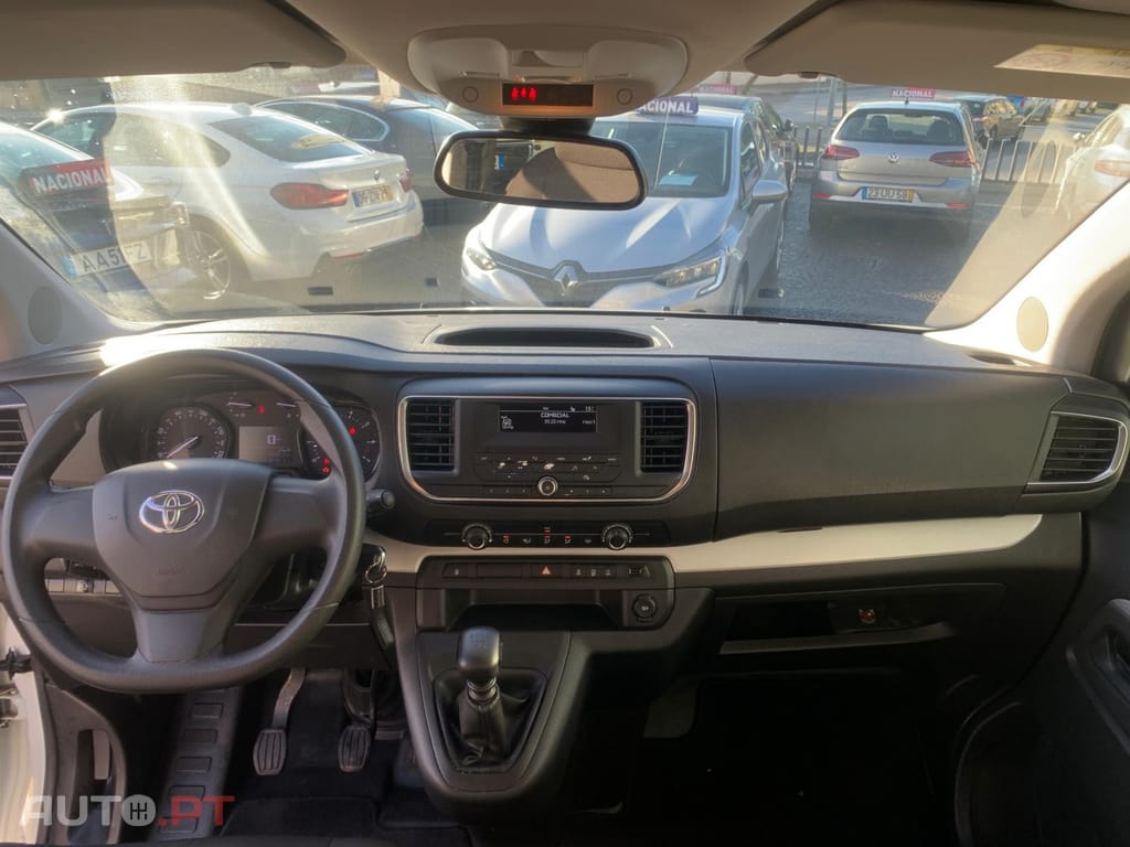 Toyota Proace 1.5 D-4D L1 Porta Traseira Basculante