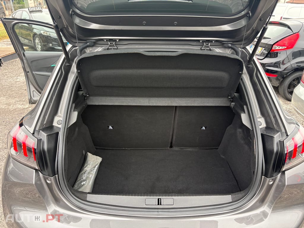 Peugeot 208 1.2 PureTech Allure Pack EAT8