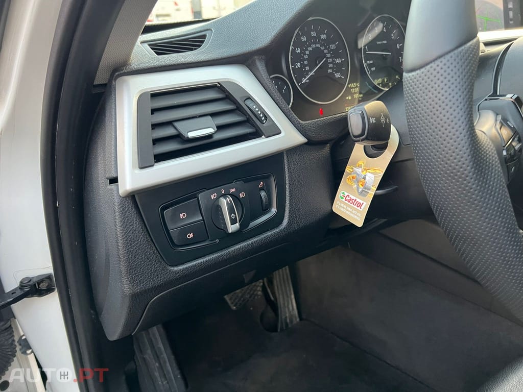 BMW 328 i Auto Line Sport