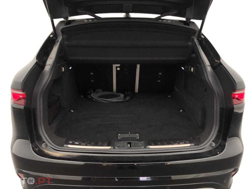 Jaguar F-Pace 2.0 P400e AWD