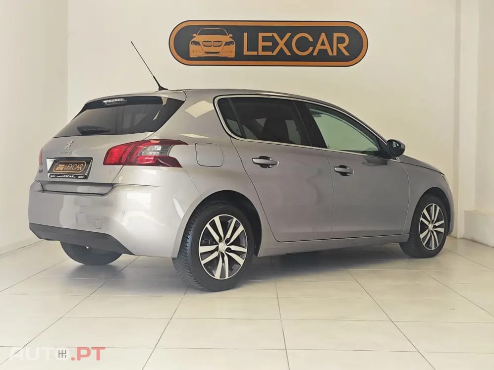 Peugeot 308 PureTech 130 EAT8 Allure Pack