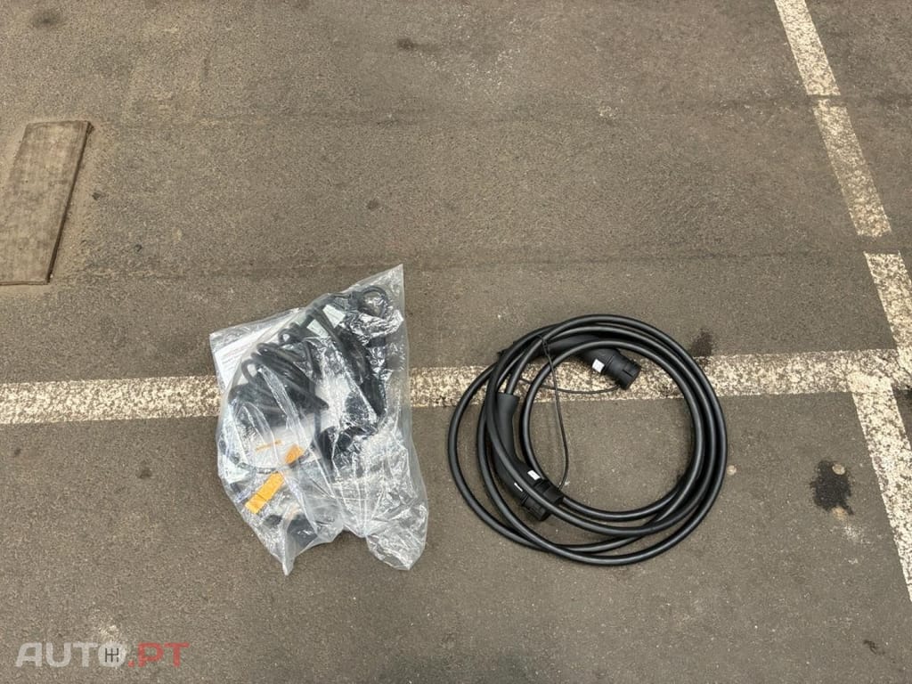 Renault Twingo E-Tech Authentic