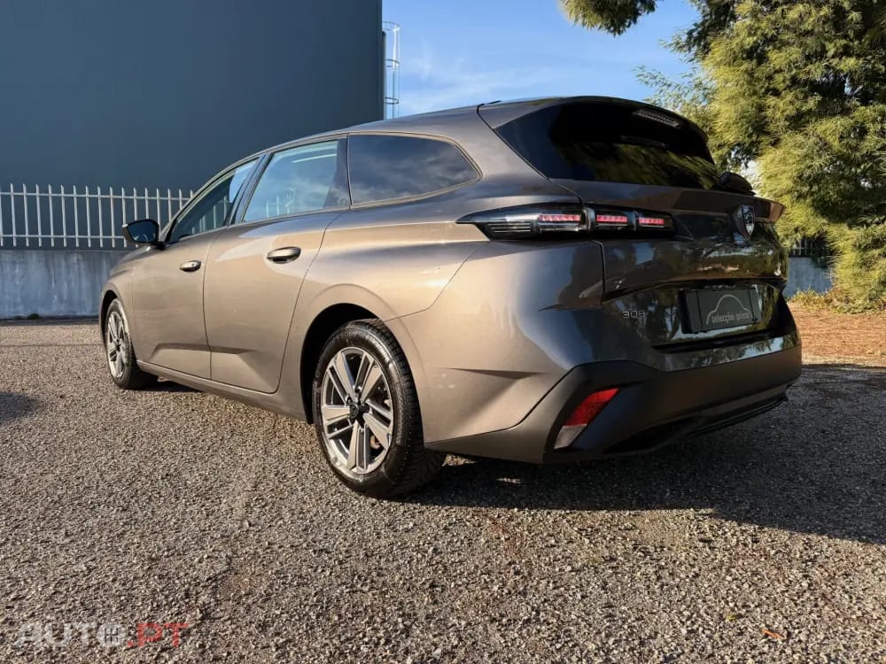 Peugeot 308 SW 1.5 BlueHDi Active Pack — fotografia 10