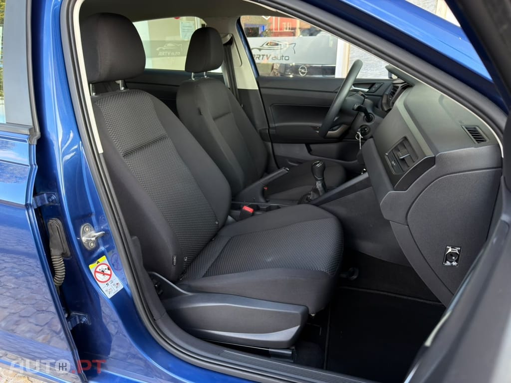 Volkswagen Polo 1.0 Confortline