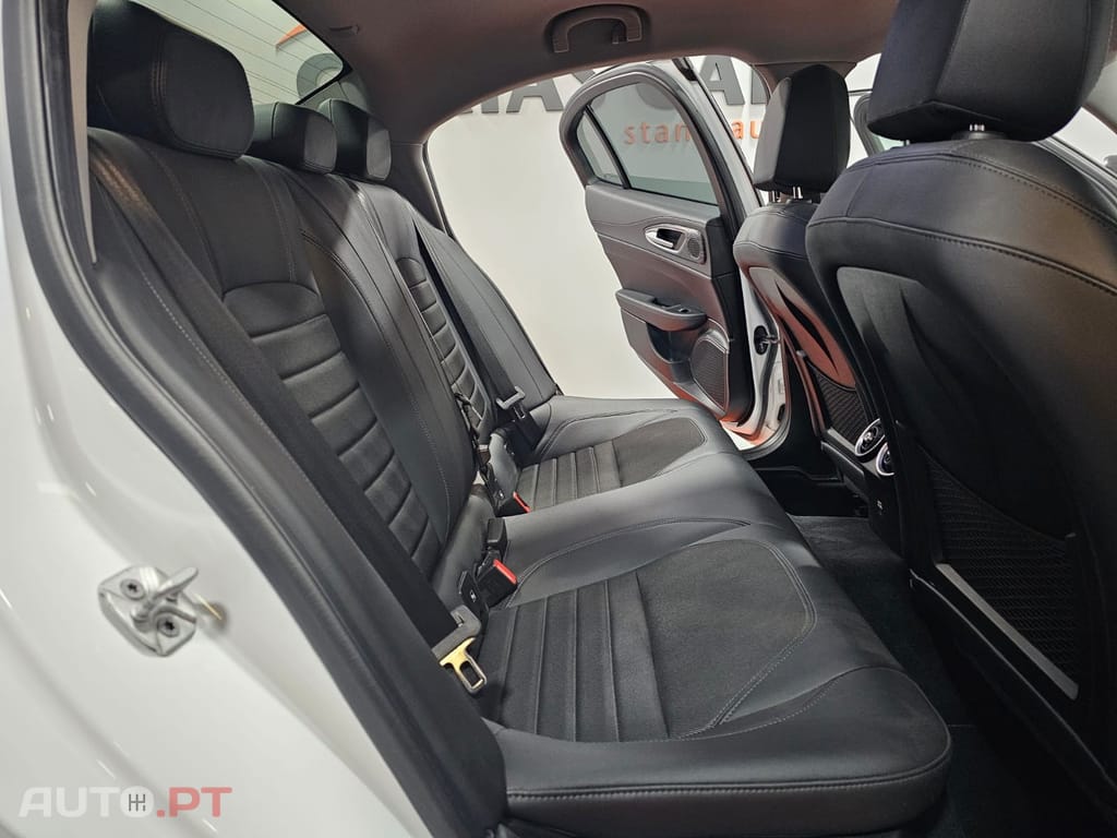 Alfa Romeo Giulia 2.2 D Super AT8