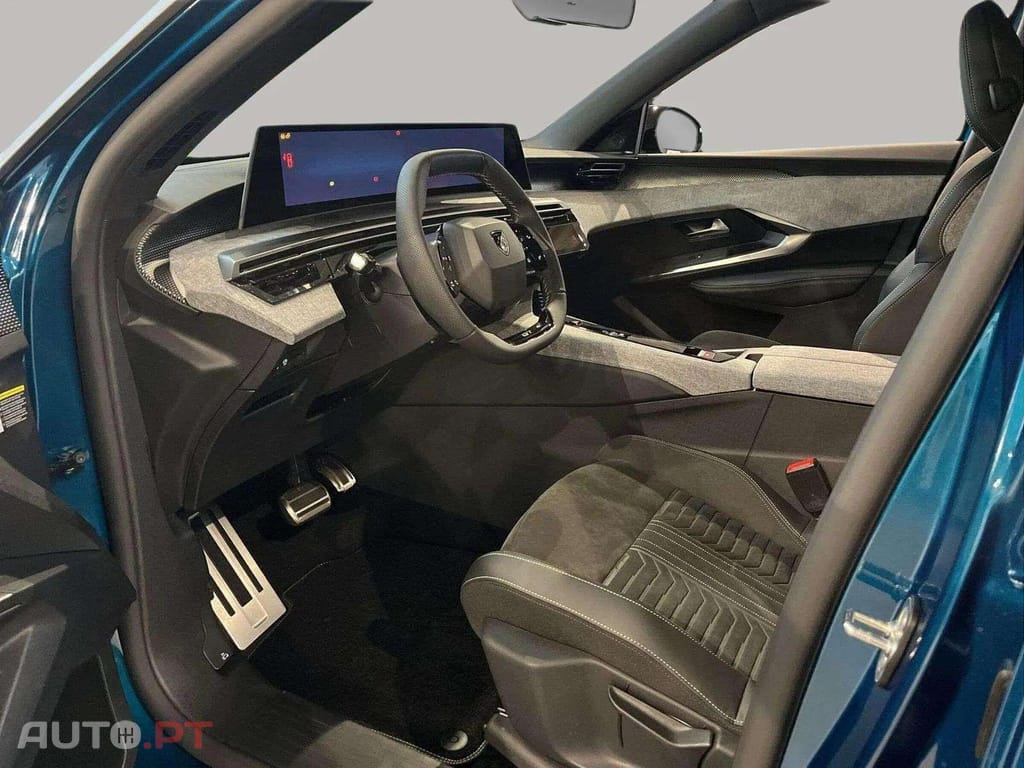 Peugeot E-3008 GT I.V.A DEDUTÍVEL 