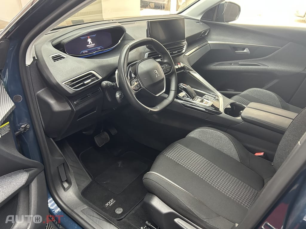 Peugeot 3008 1.2 PureTech Allure EAT8