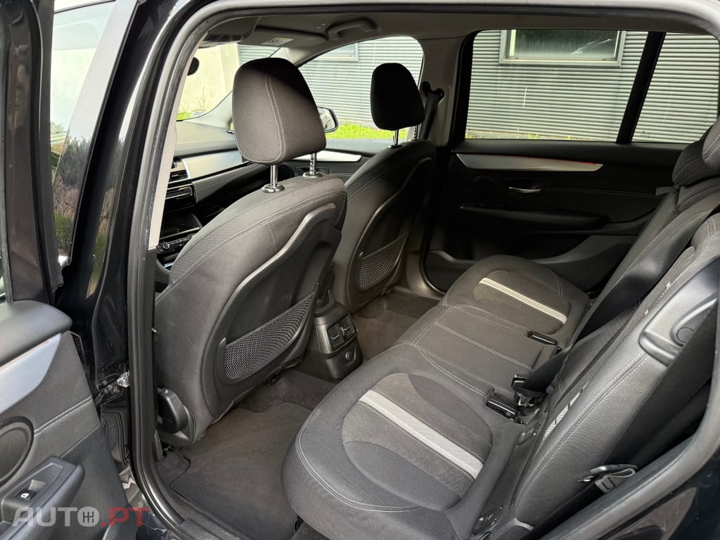 BMW 216 d 7L Line Sport
