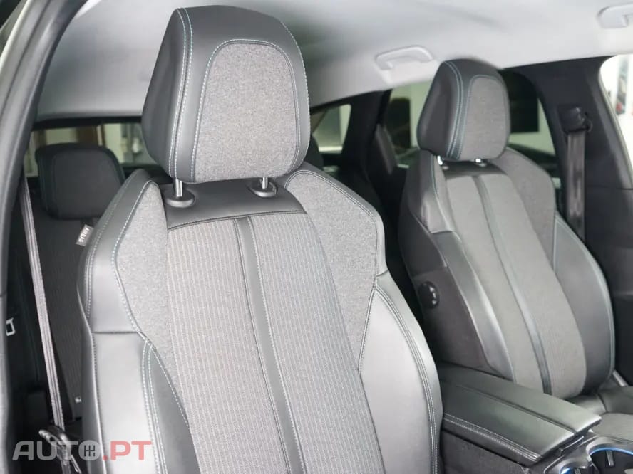 Peugeot 5008 1.2 PureTech Allure Pack