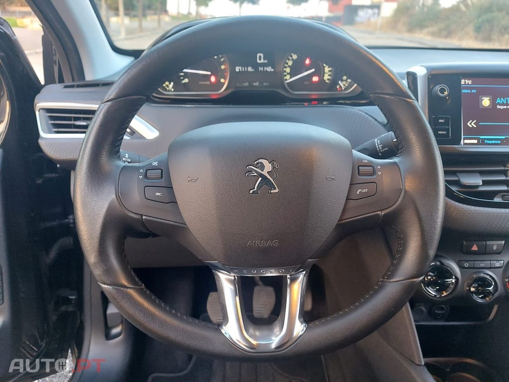 Peugeot 208 1.6 BlueHDi Style