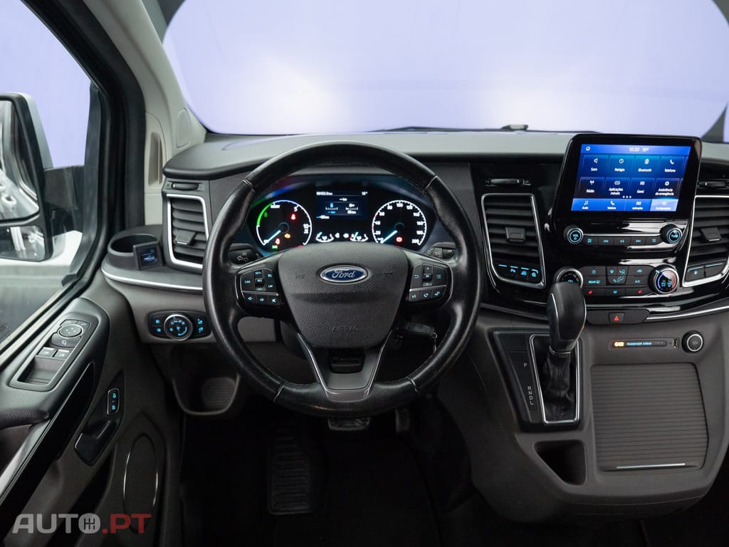 Ford Tourneo 1.0 EcoBoost Titanium PHEV