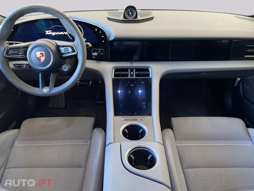 Porsche Taycan Turbo I.V.A DEDUTIVEL
