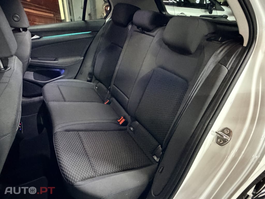 Volkswagen Golf 1.0 TSI Confortline