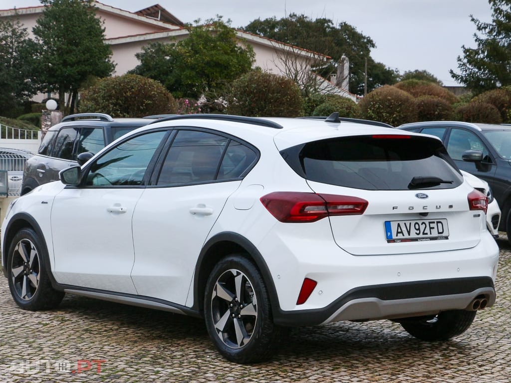Ford Focus 1.0 EcoBoost MHEV Active