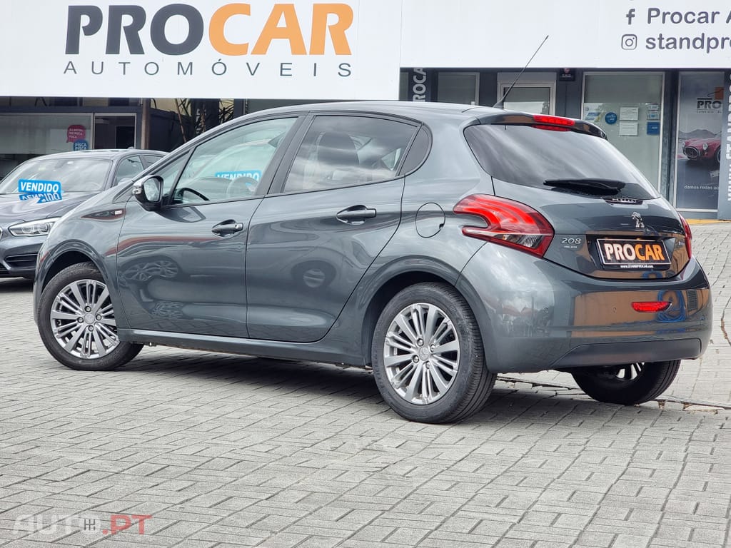 Peugeot 208 1.2 PureTech Style