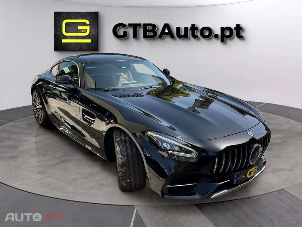Mercedes-Benz AMG GT Coupe  V8 