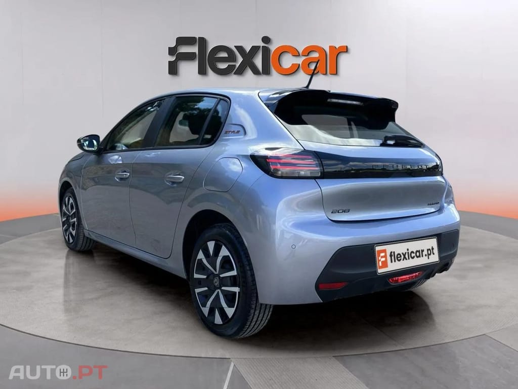Peugeot 208 1.2 Hybrid Style e-DCS6