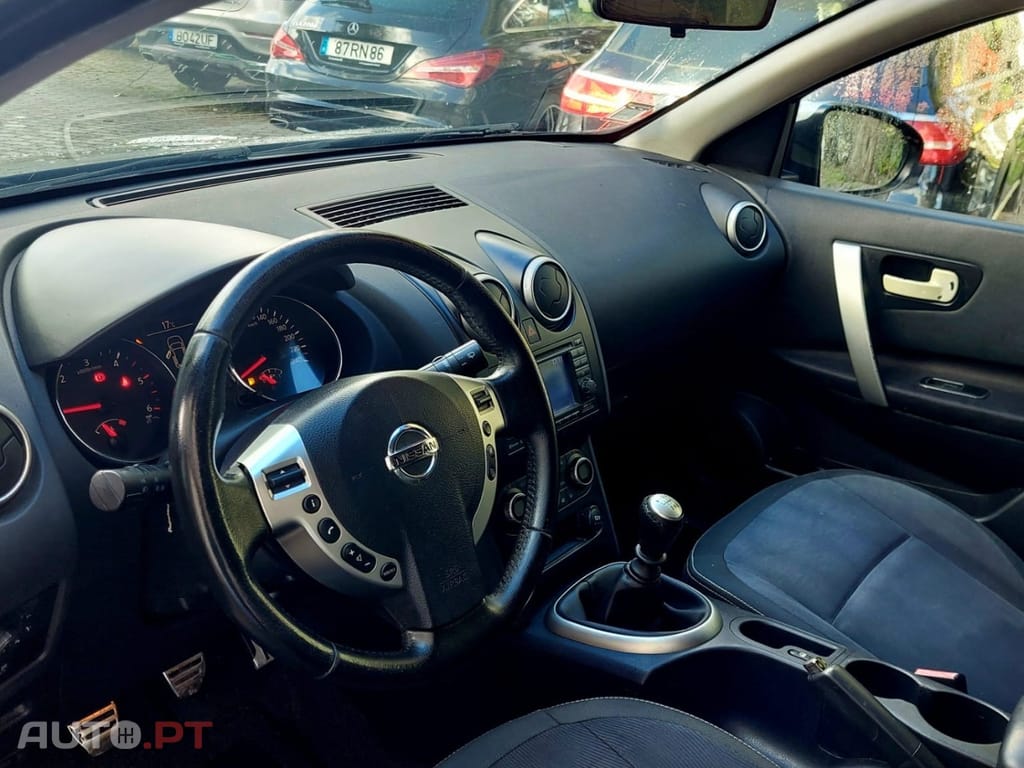 Nissan Qashqai 1.5 dCi Tekna Premium 17