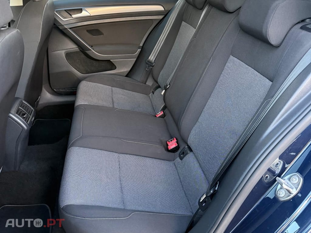 Volkswagen Golf 1.6 TDi Confortline