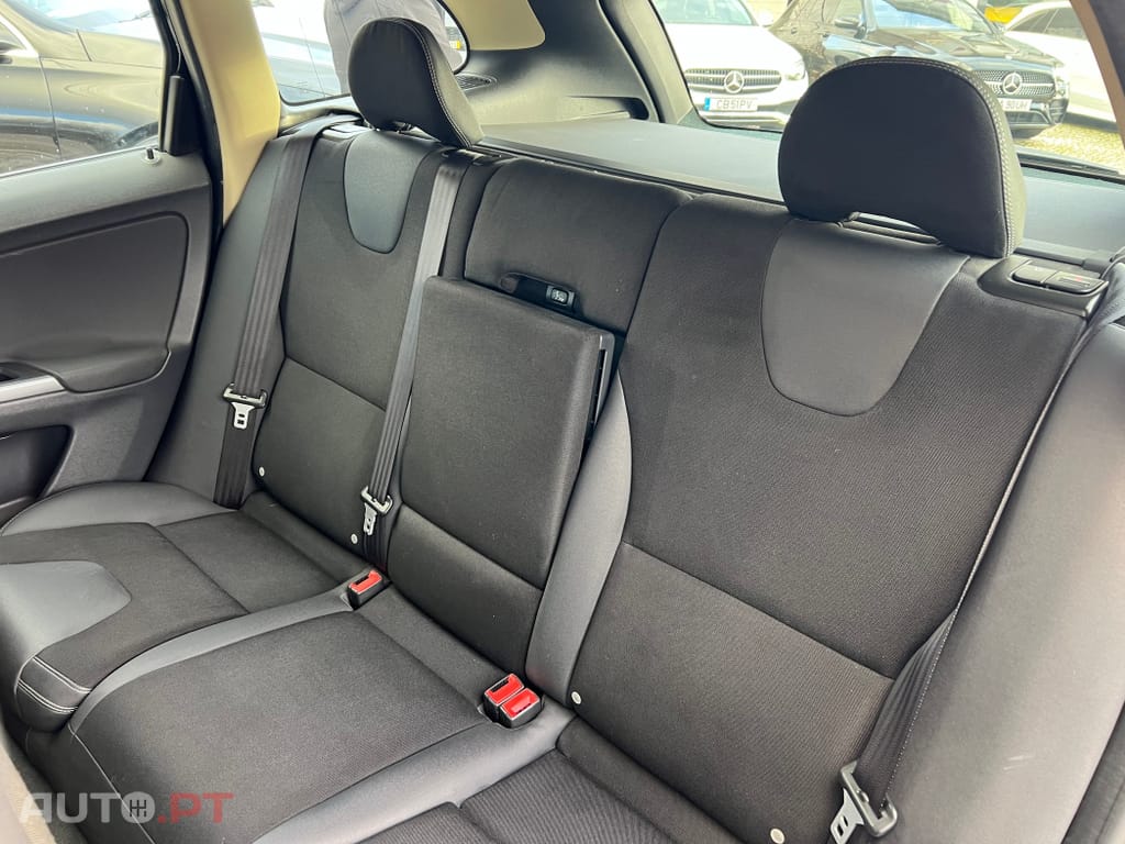 Volvo XC60 2.4 D Drive Momentum