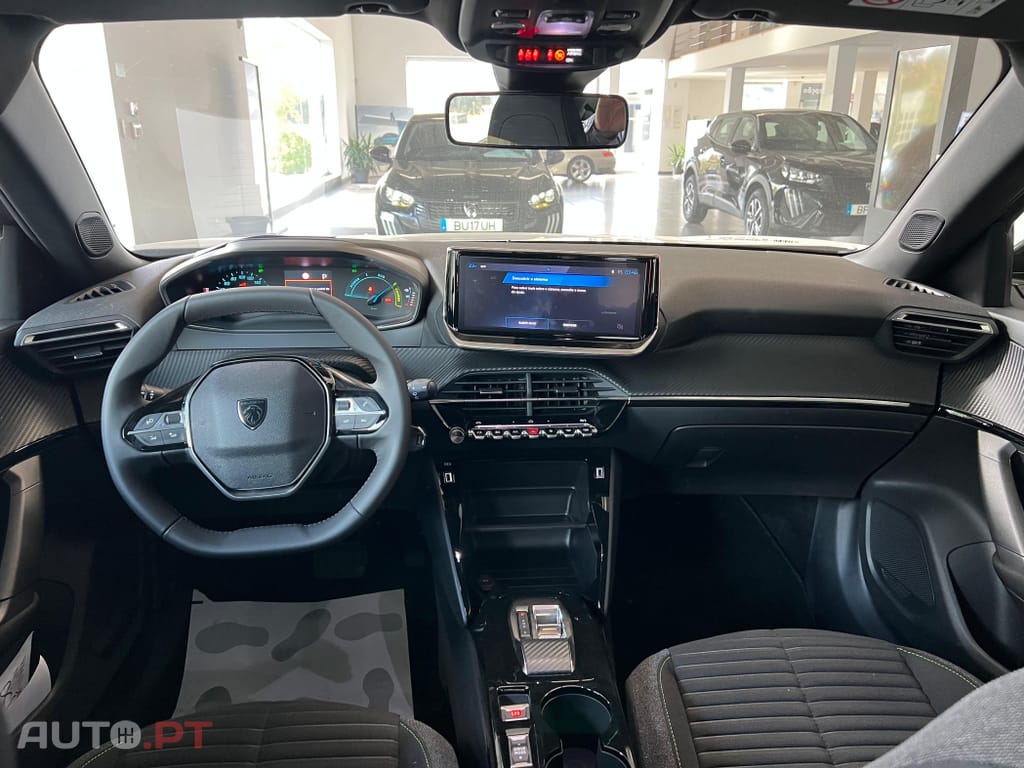 Peugeot E-2008 54 kWh Active