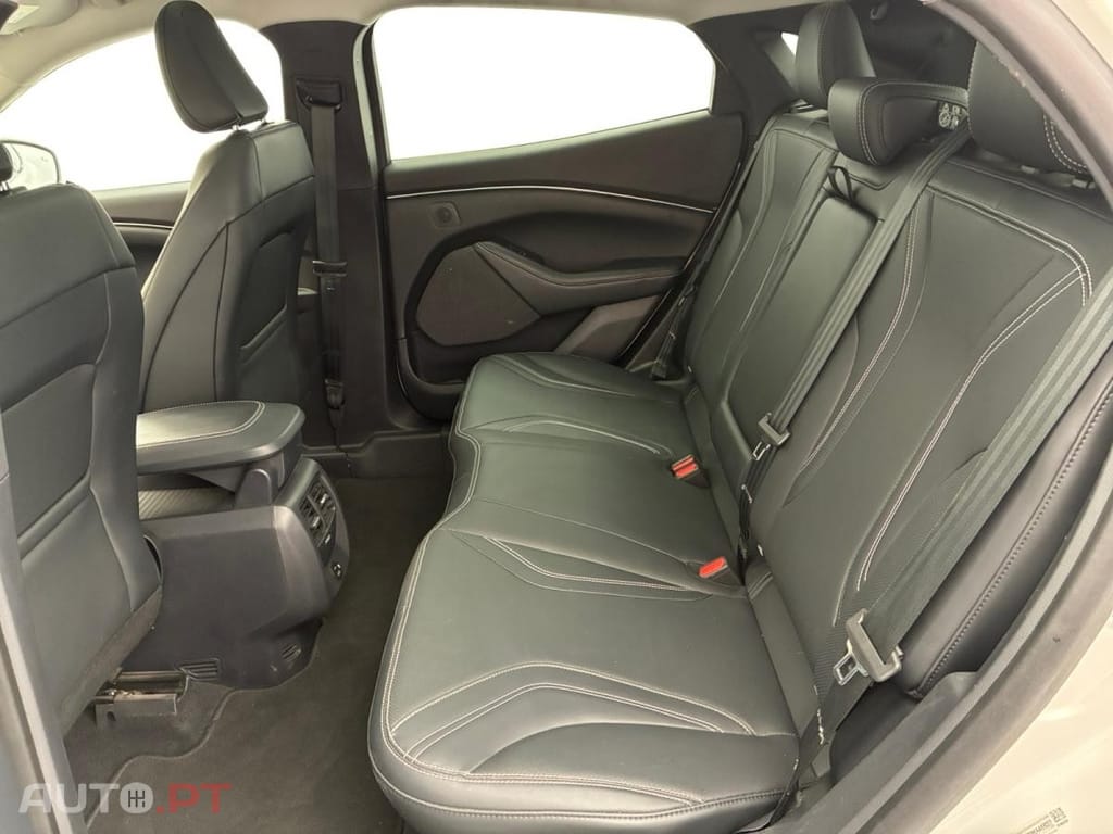 Ford Mustang Mach-E Standard Range