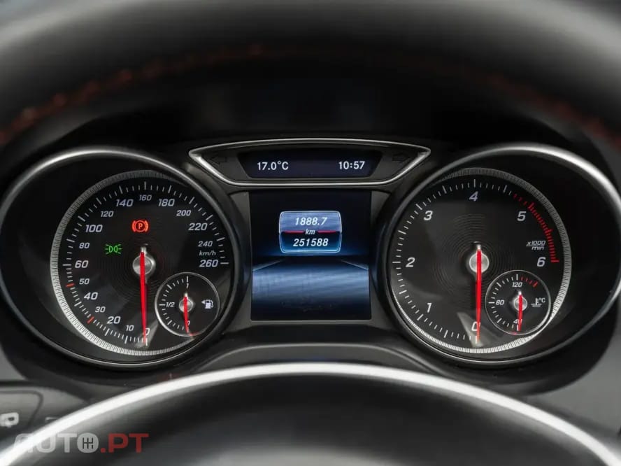 Mercedes-Benz CLA 200 d Shooting Brake AMG Line