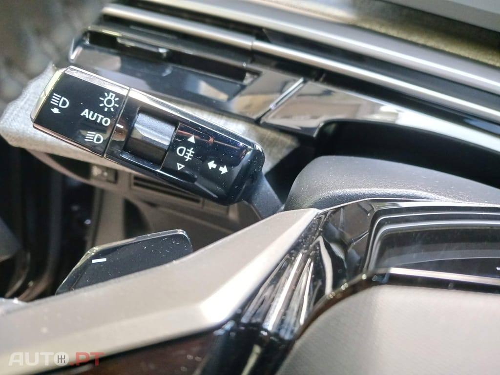 Peugeot 3008 1.2 Hybrid Allure Pack e-DCS6
