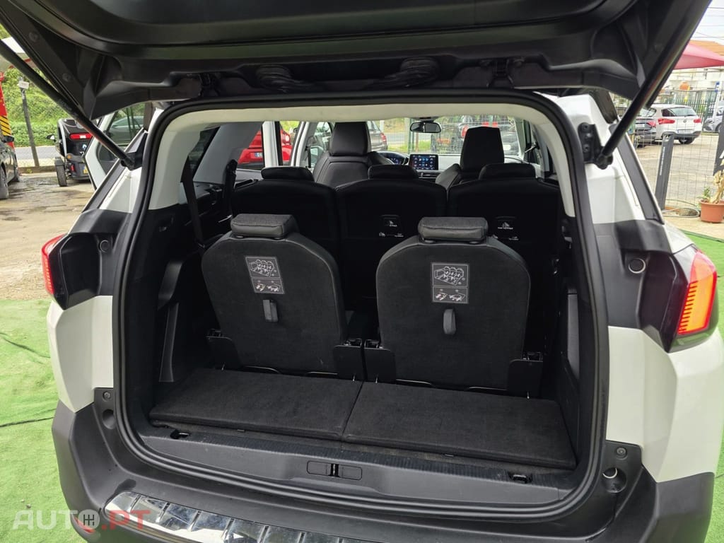 Peugeot 5008 2.0 BlueHDi Allure J18