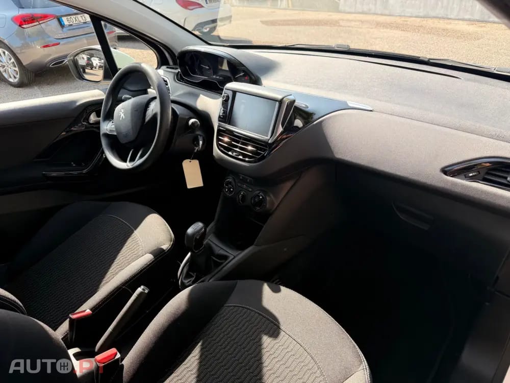 Peugeot 208 1.2 PureTech Active