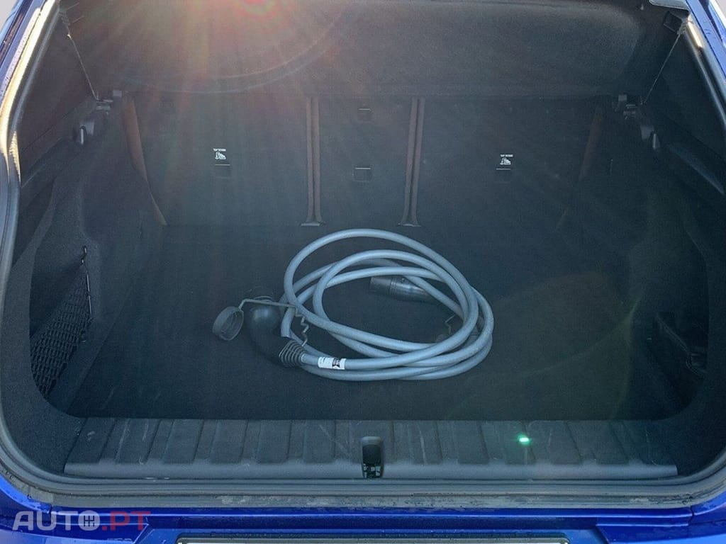 BMW iX2 eDrive20 M Sport I.V.A DEDUTÍVEL 