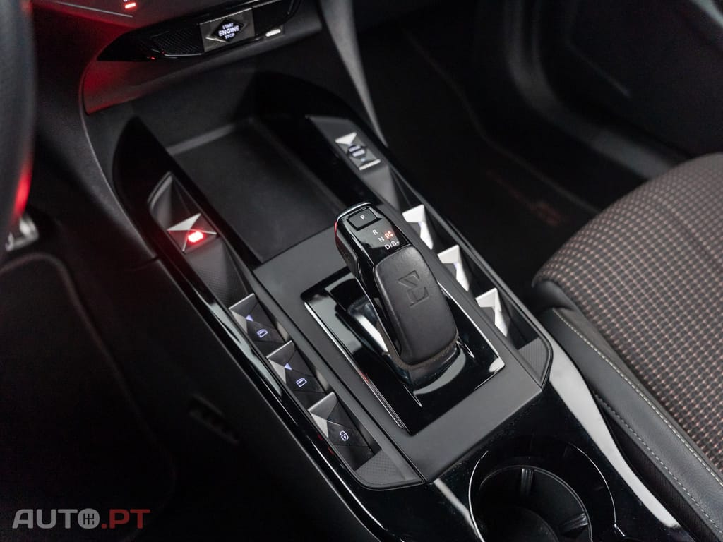 DS DS3 Crossback E-Tense Performance Line