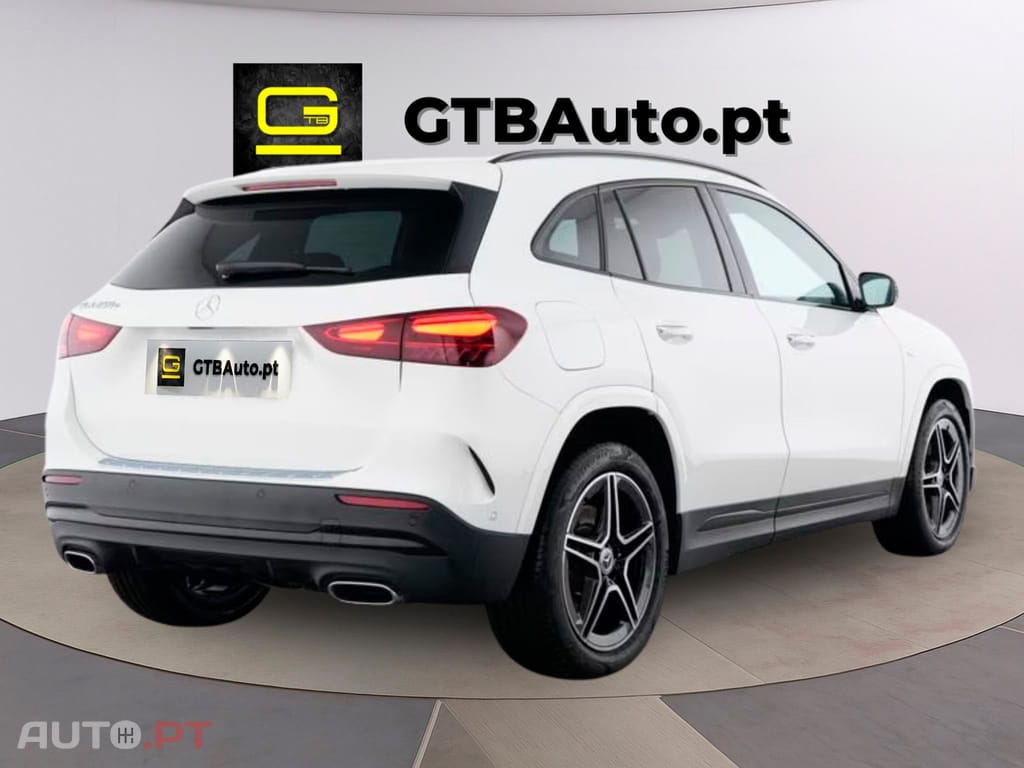 Mercedes-Benz GLA 250 e AMG I.V.A DEDUTIVEL