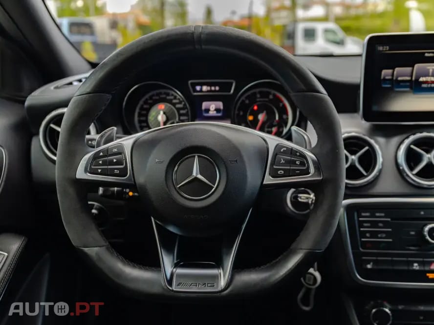 Mercedes-Benz GLA 45 AMG 4-Matic
