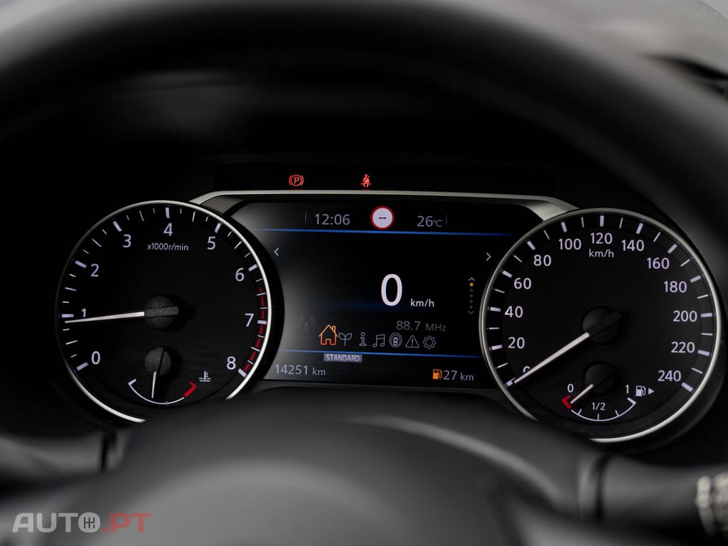 Nissan Juke 1.0 DIG-T Kiiro