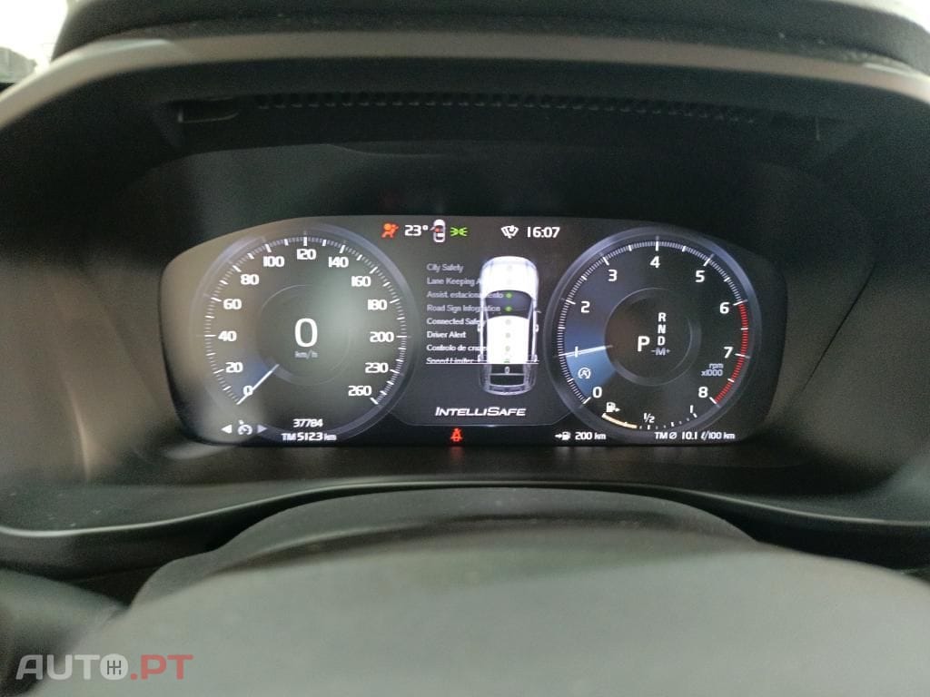 Volvo XC40 1.5 T2 Essential Auto