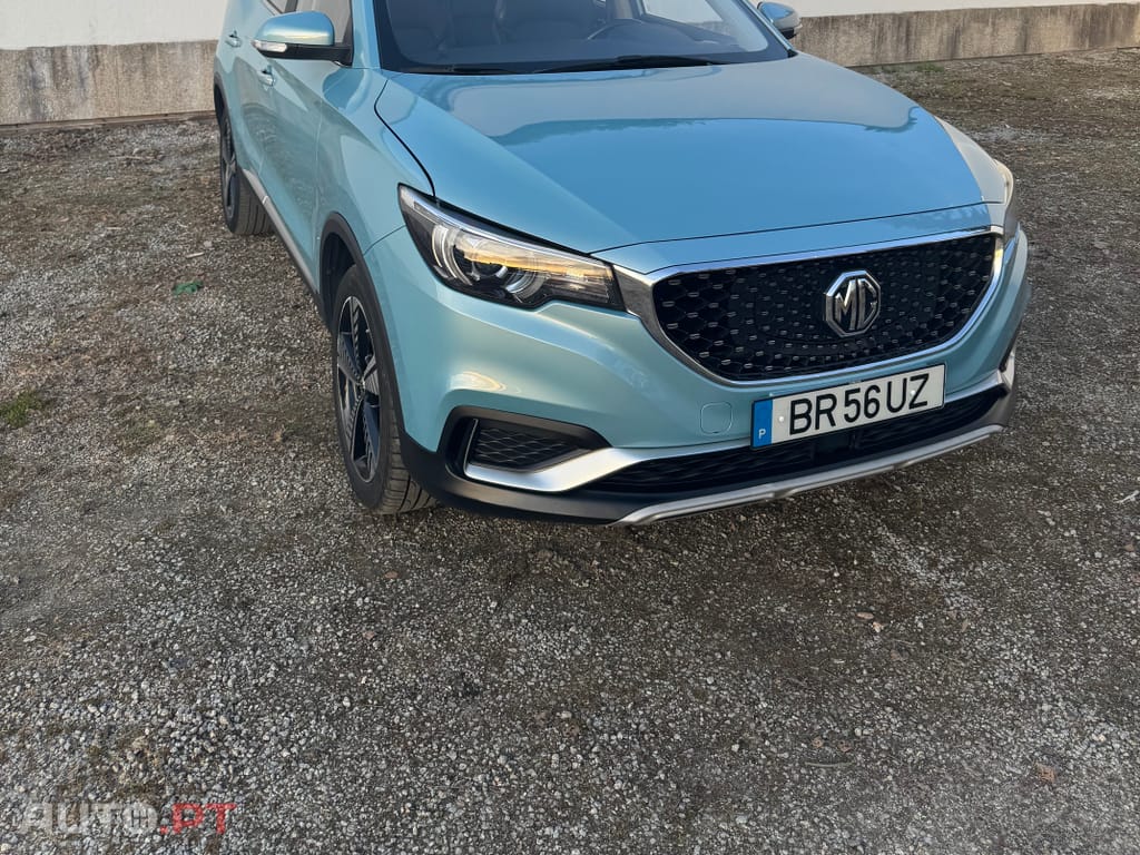 MG ZS Luxury