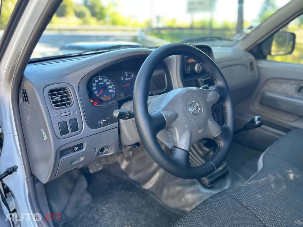 Nissan Pick Up D22  2.5DI 3Lugares