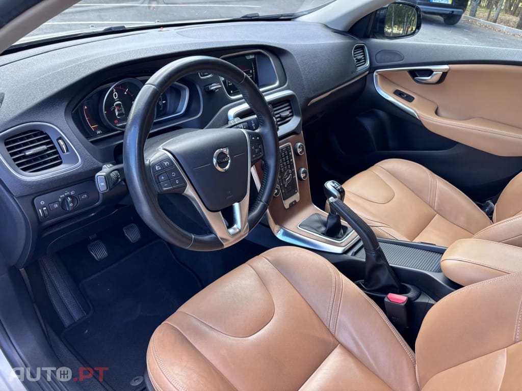 Volvo V40 Cross Country 2.0 D2 Pro