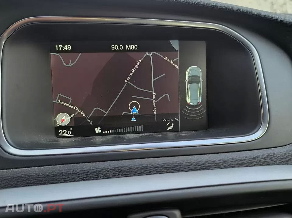 Volvo V40 1.6 D2 Momentum Powershift Eco